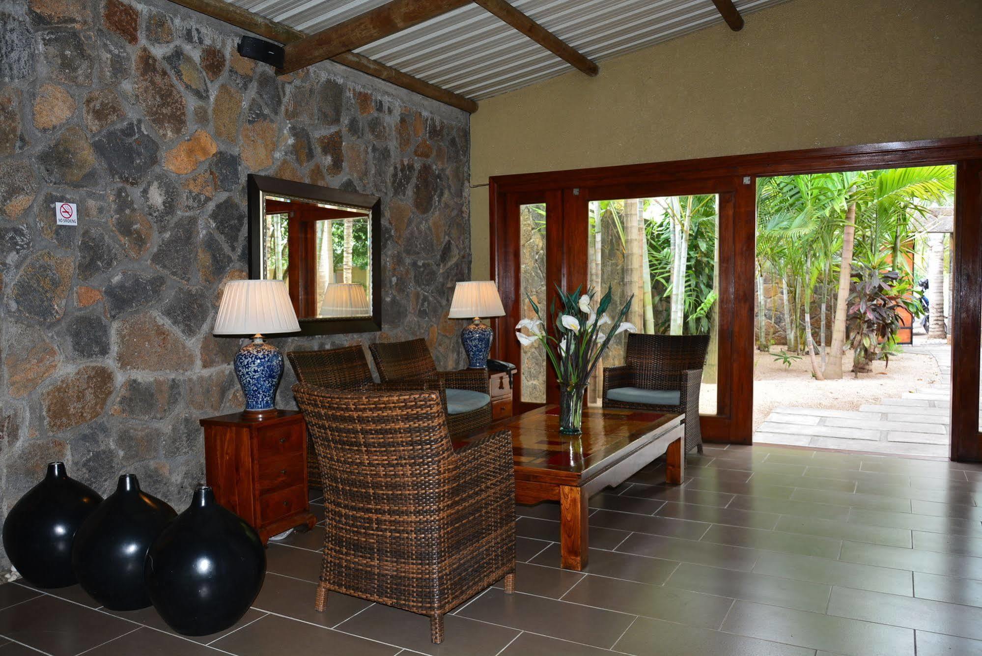La Margarita Hotel Pointe aux Piments Exterior foto