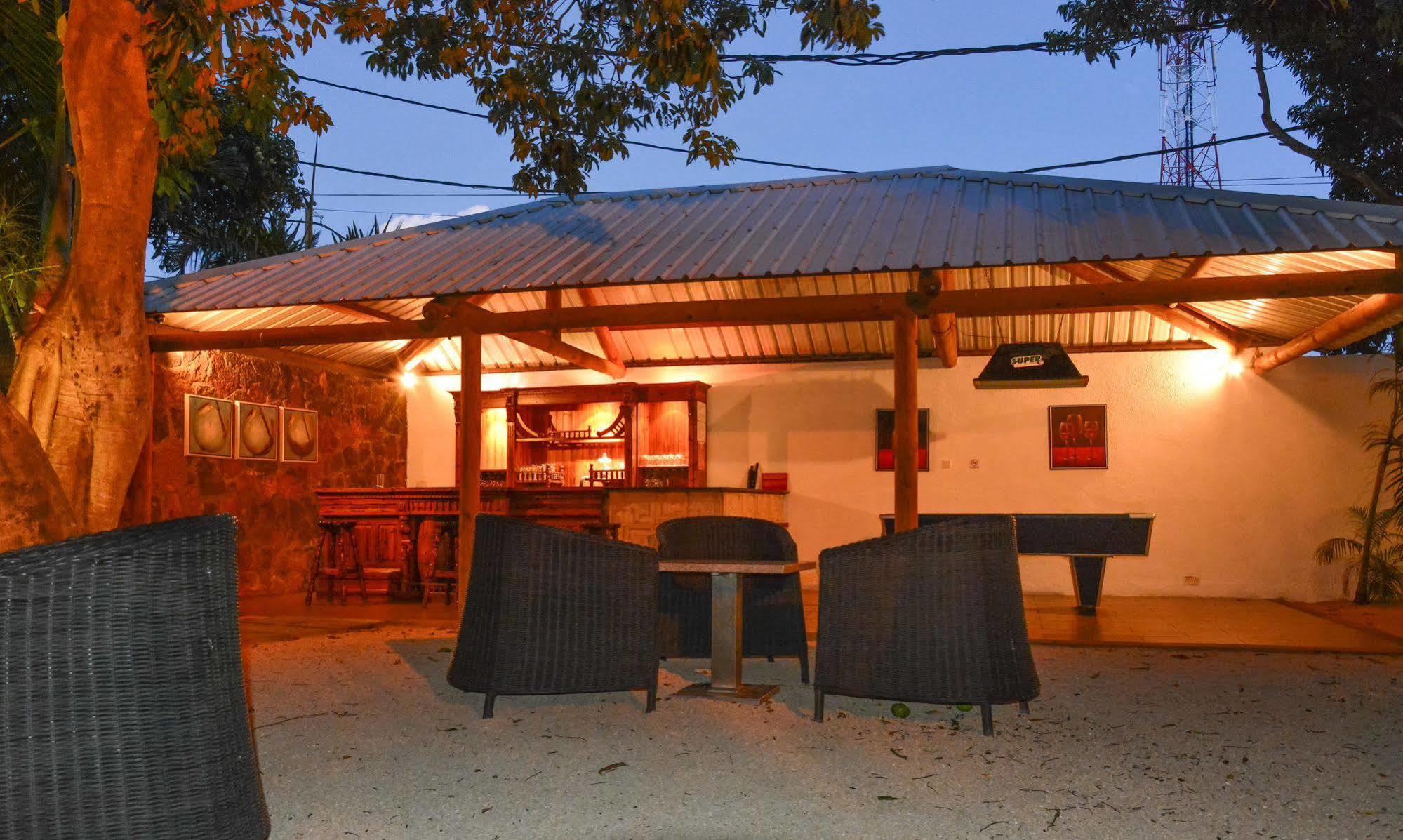 La Margarita Hotel Pointe aux Piments Exterior foto